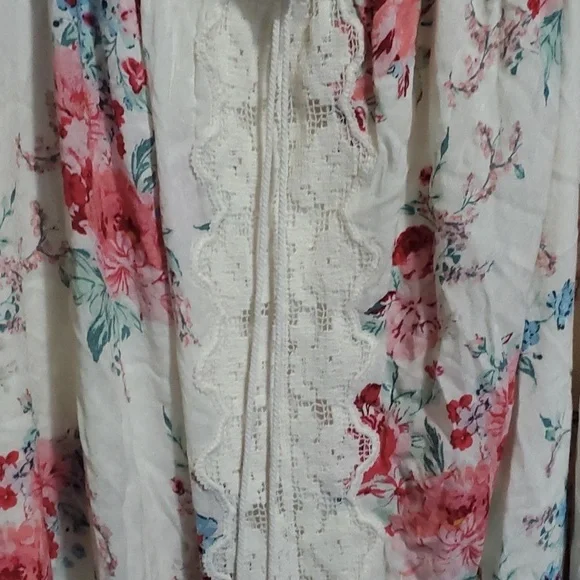 Xhilaration Floral dress size large - Picture 2 of 5